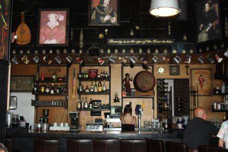 Royal Clayton’s a Typical “British” Pub