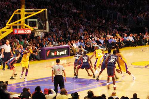 Lakers vs. Bobcats, 2008