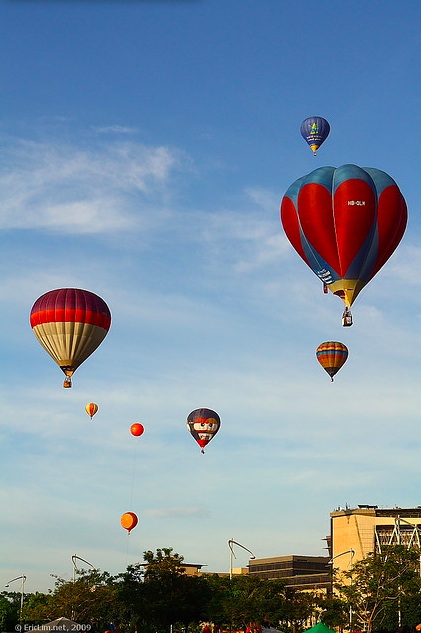 hot-air-balloons