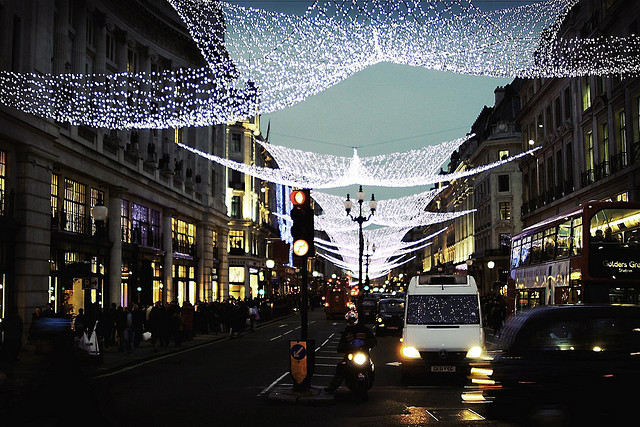 city-christmas-lights